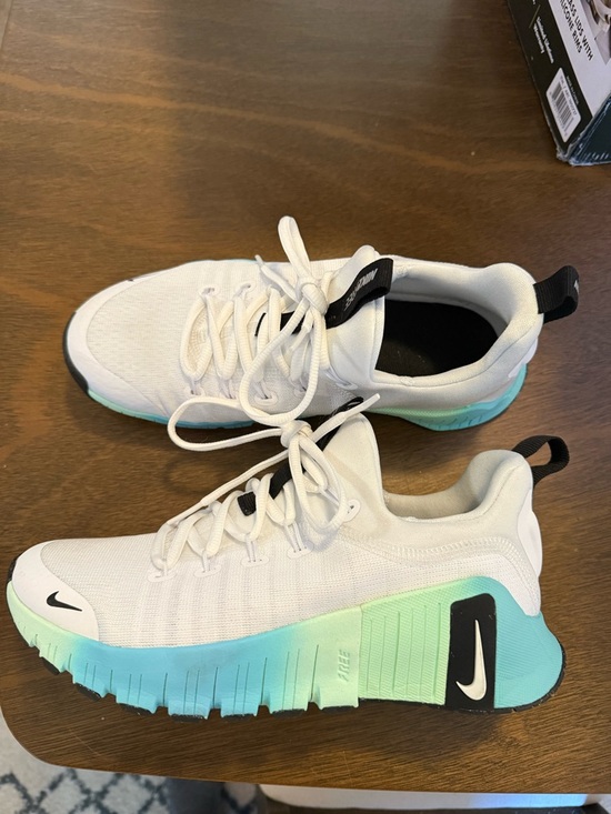 Nike Shoes - Nike White Mesh Running Sneakers with Black Insole Accent